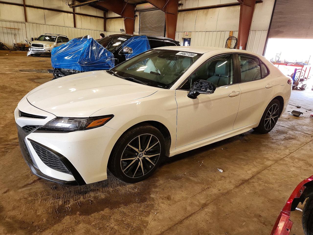 Photo of the 2023 TOYOTA CAMRY SE