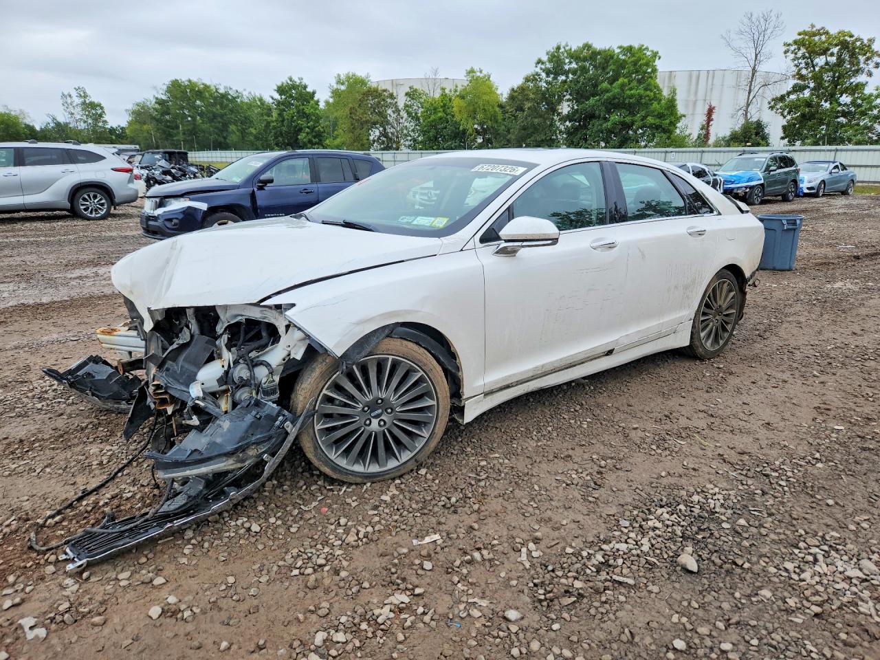 Photo of the 2014 LINCOLN MKZ
