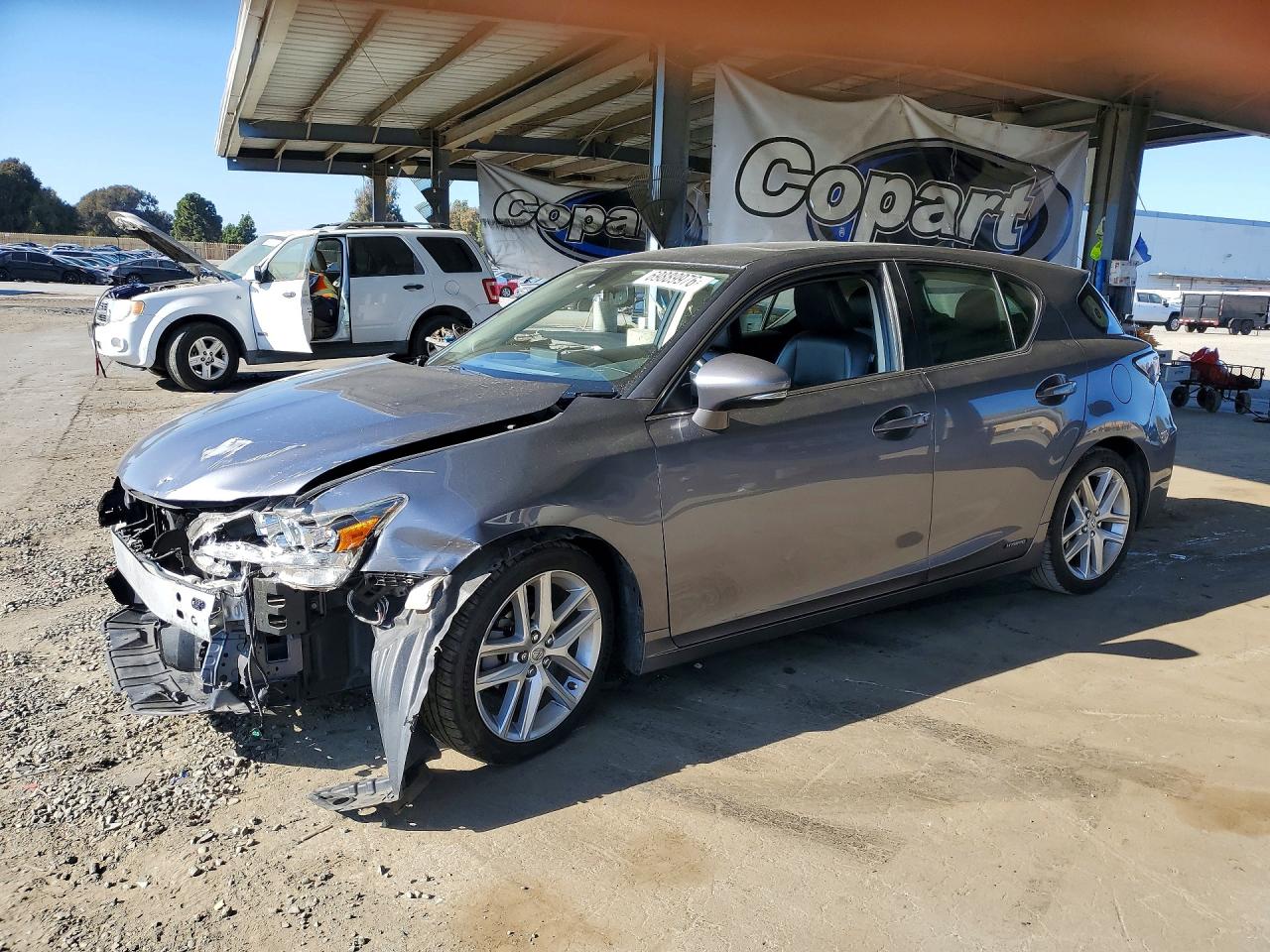 Photo of the 2017 LEXUS CT 200