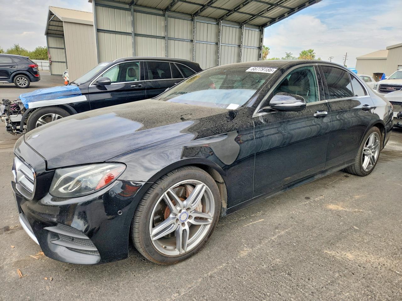 Photo of the 2017 MERCEDES-BENZ E 300