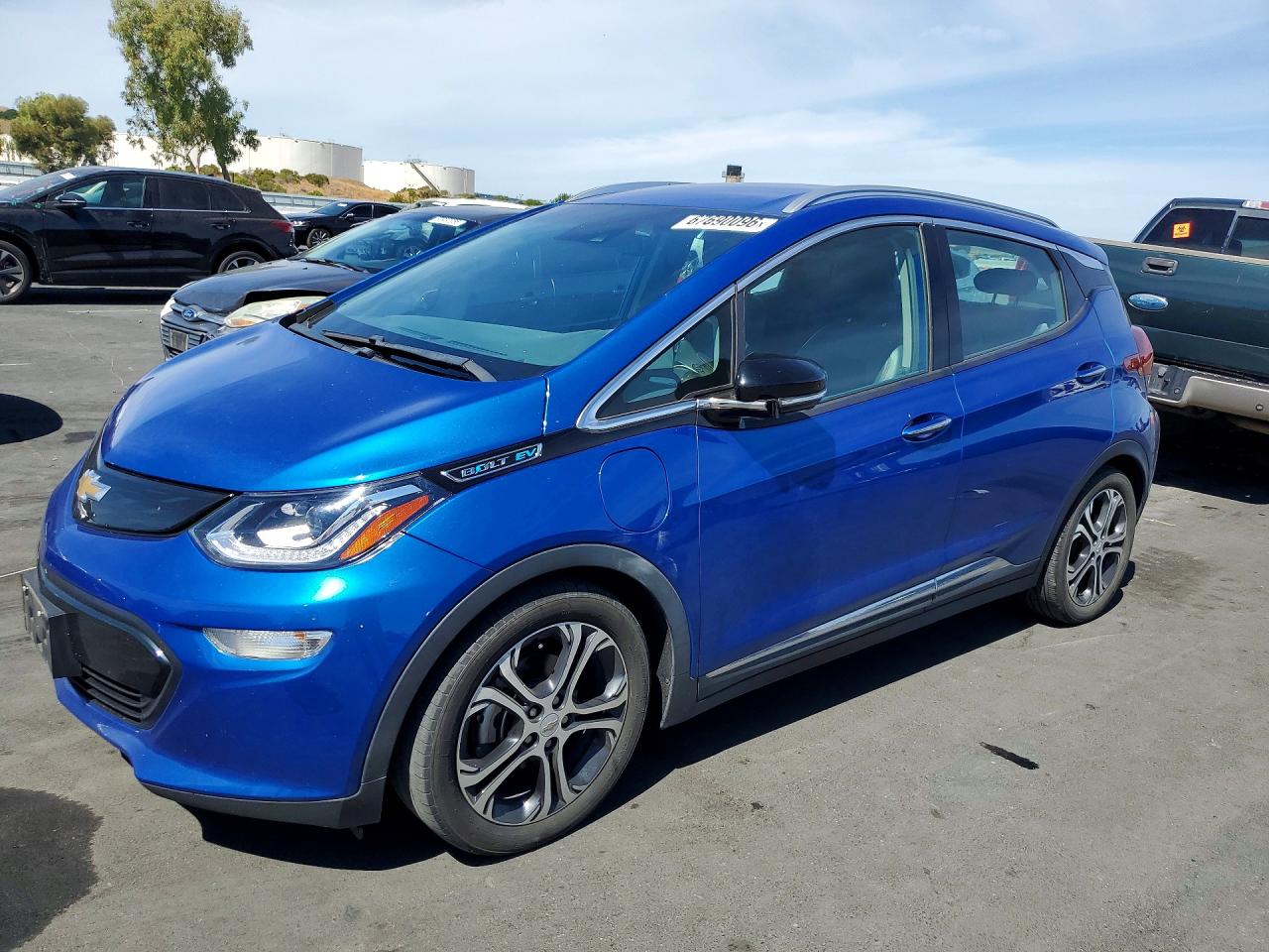 Photo of the 2017 CHEVROLET BOLT EV PREMIER
