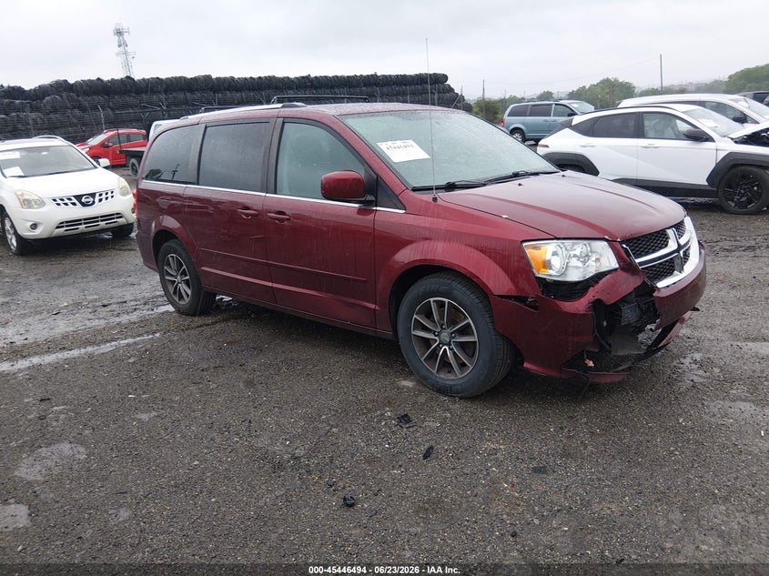 Photo of the 2017 DODGE GRAND CARAVAN SXT