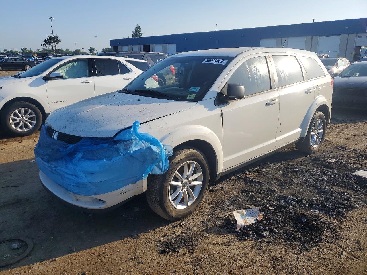 Photo of the 2015 DODGE JOURNEY SE