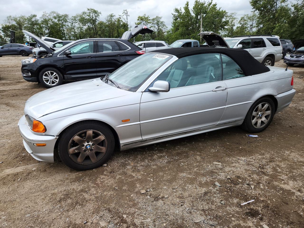 Photo of the 2001 BMW 325 CI