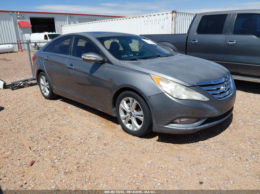 Photo of the 2013 HYUNDAI SONATA LIMITED