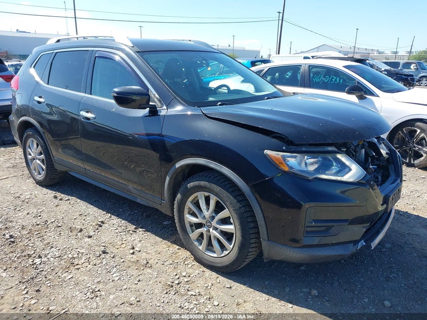 Photo of the 2017 NISSAN ROGUE SV