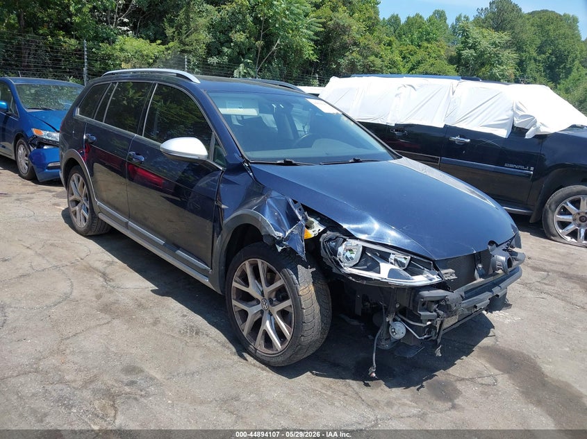 Photo of the 2017 VOLKSWAGEN GOLF ALLTRACK TSI S/TSI SE/TSI SEL