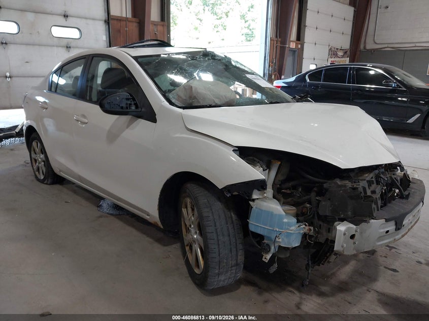 Photo of the 2010 MAZDA MAZDA3 I TOURING