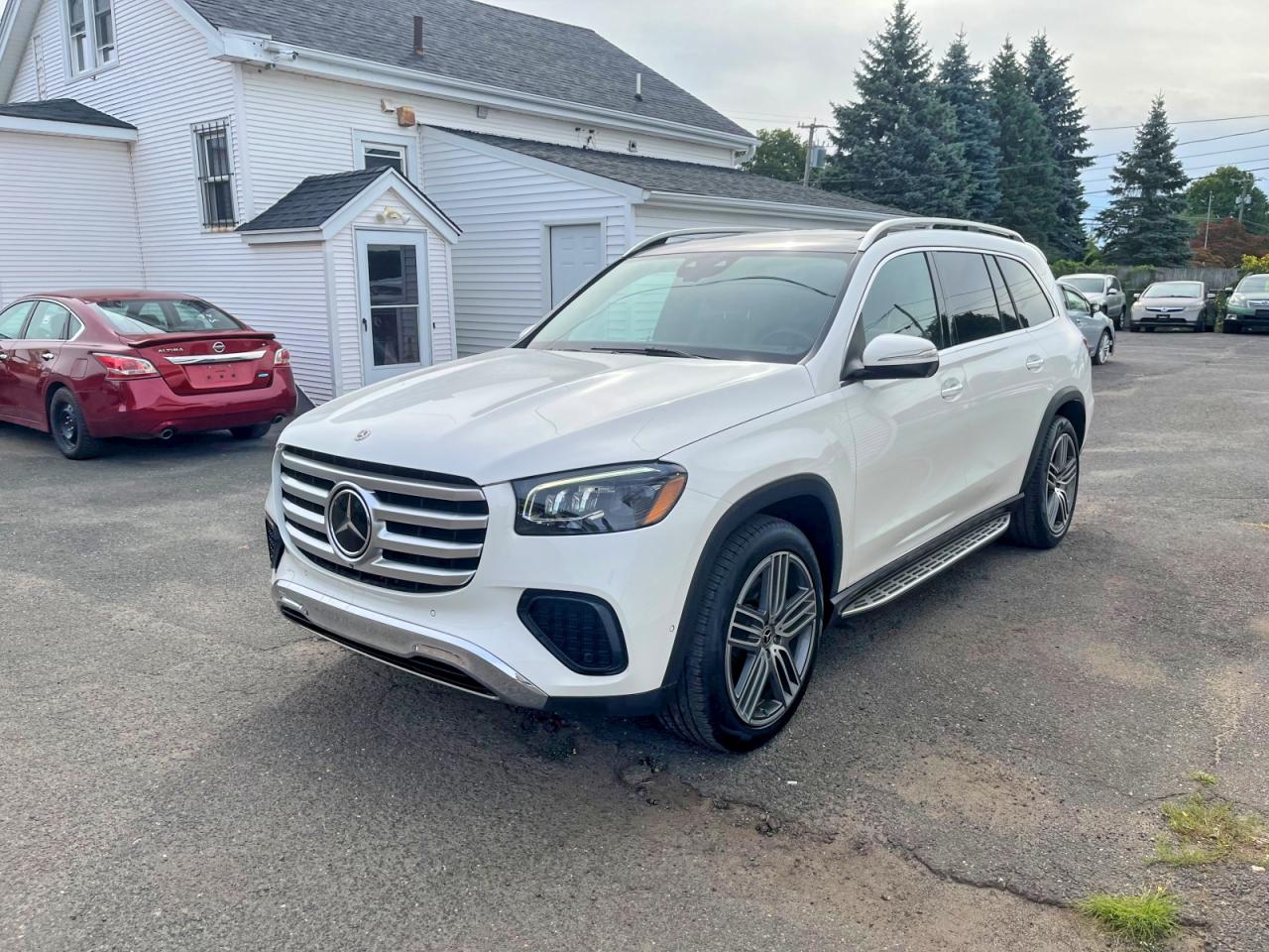 Photo of the 2024 MERCEDES-BENZ GLS 450 4MATIC
