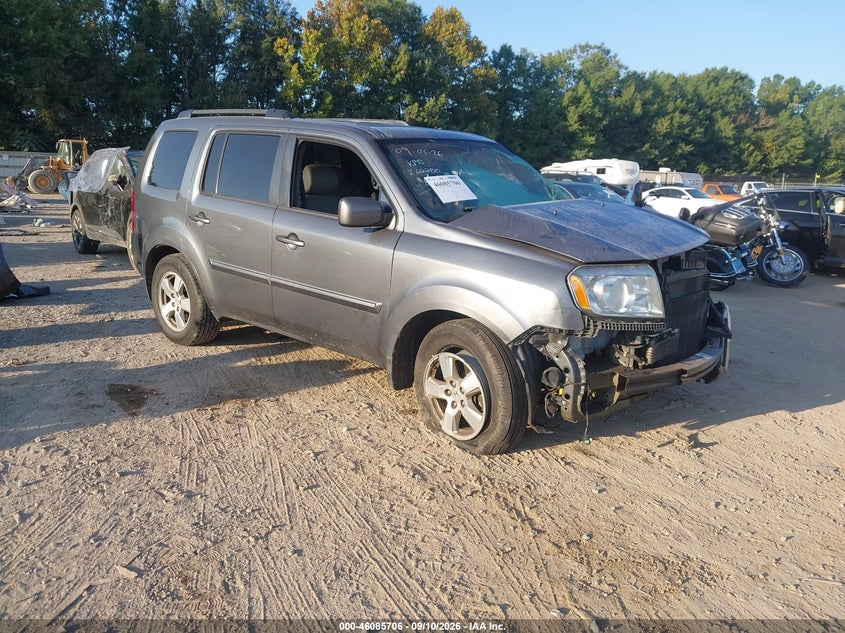 Photo of the 2011 HONDA PILOT EX-L