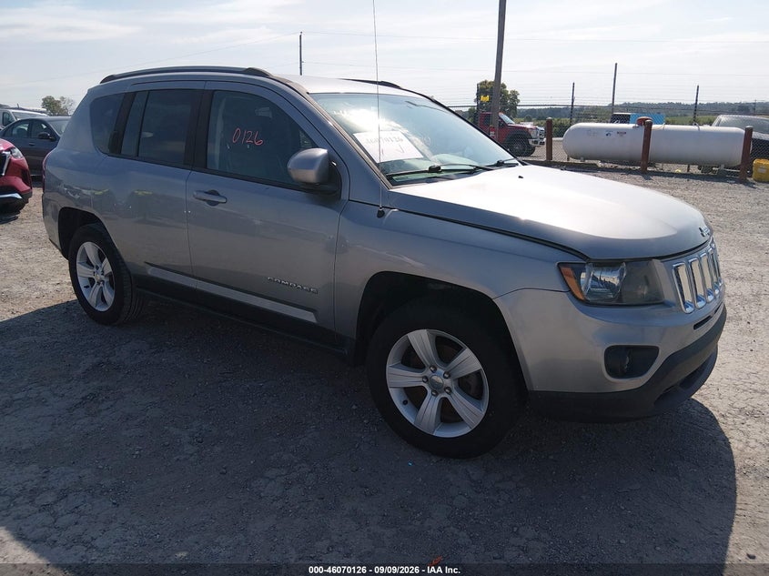 Photo of the 2016 JEEP COMPASS LATITUDE