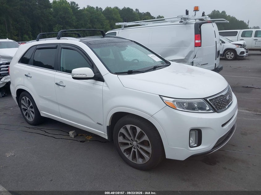 Photo of the 2015 KIA SORENTO SX V6