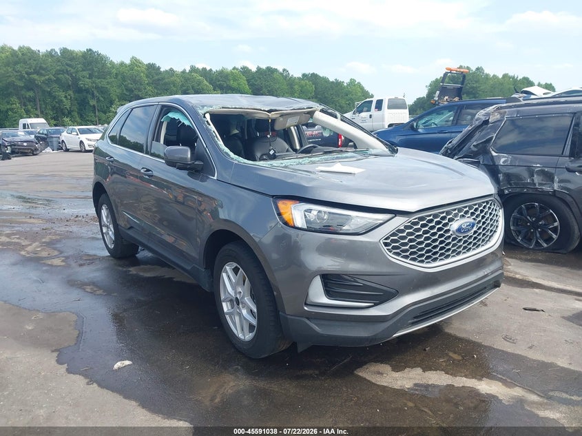 Photo of the 2024 FORD EDGE SEL