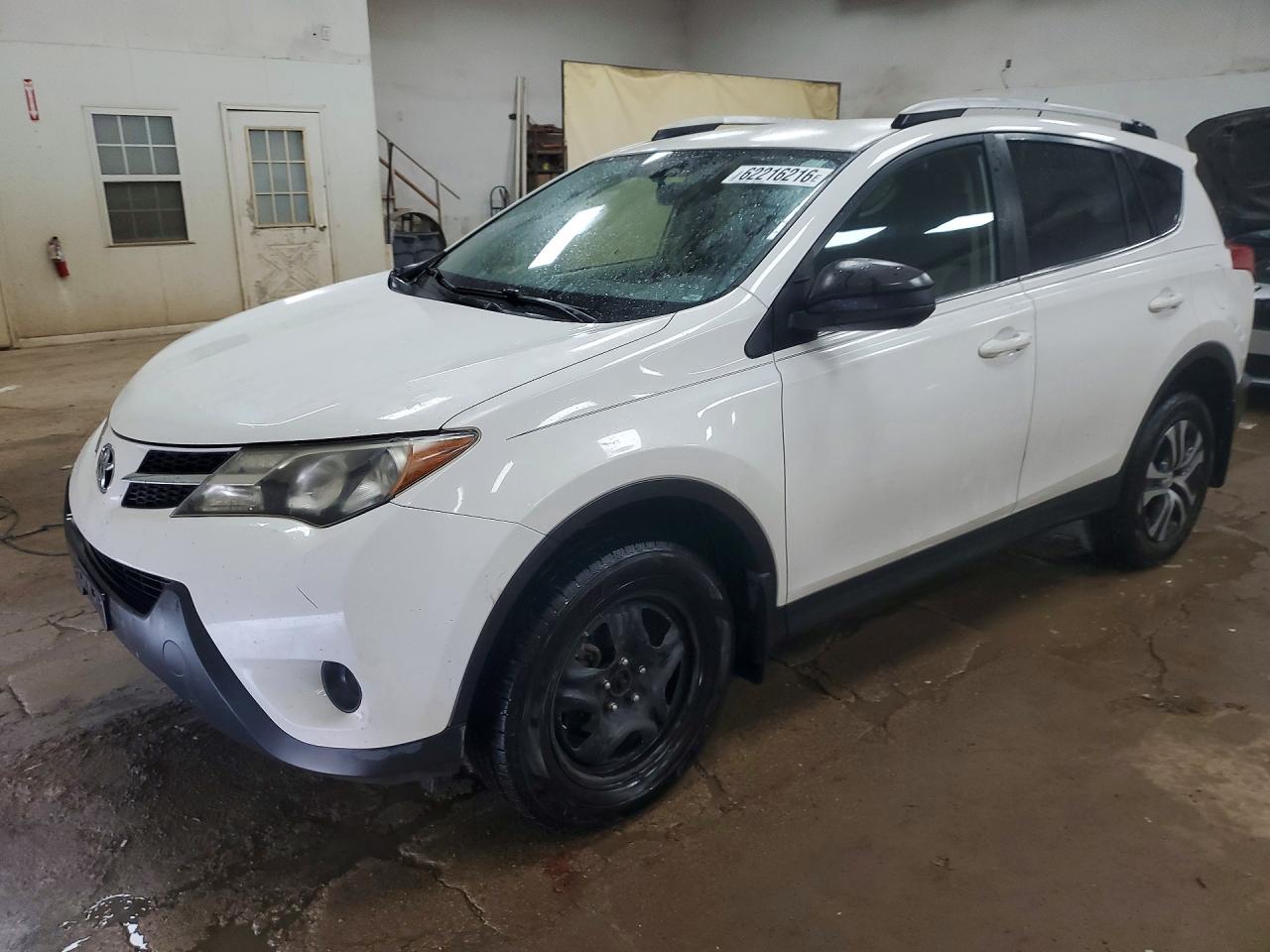 Photo of the 2013 TOYOTA RAV4 LE