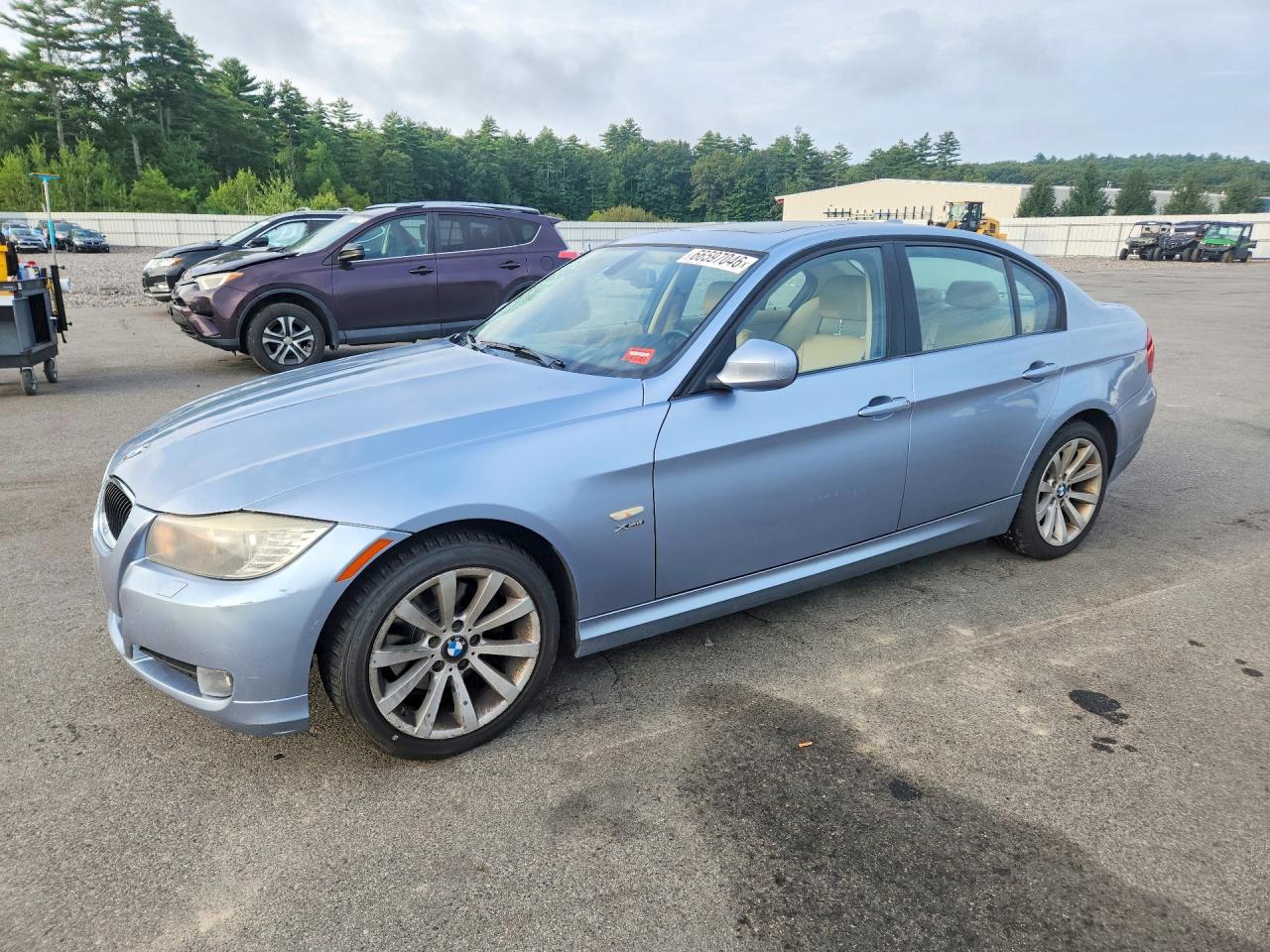 Photo of the 2011 BMW 328 XI SULEV