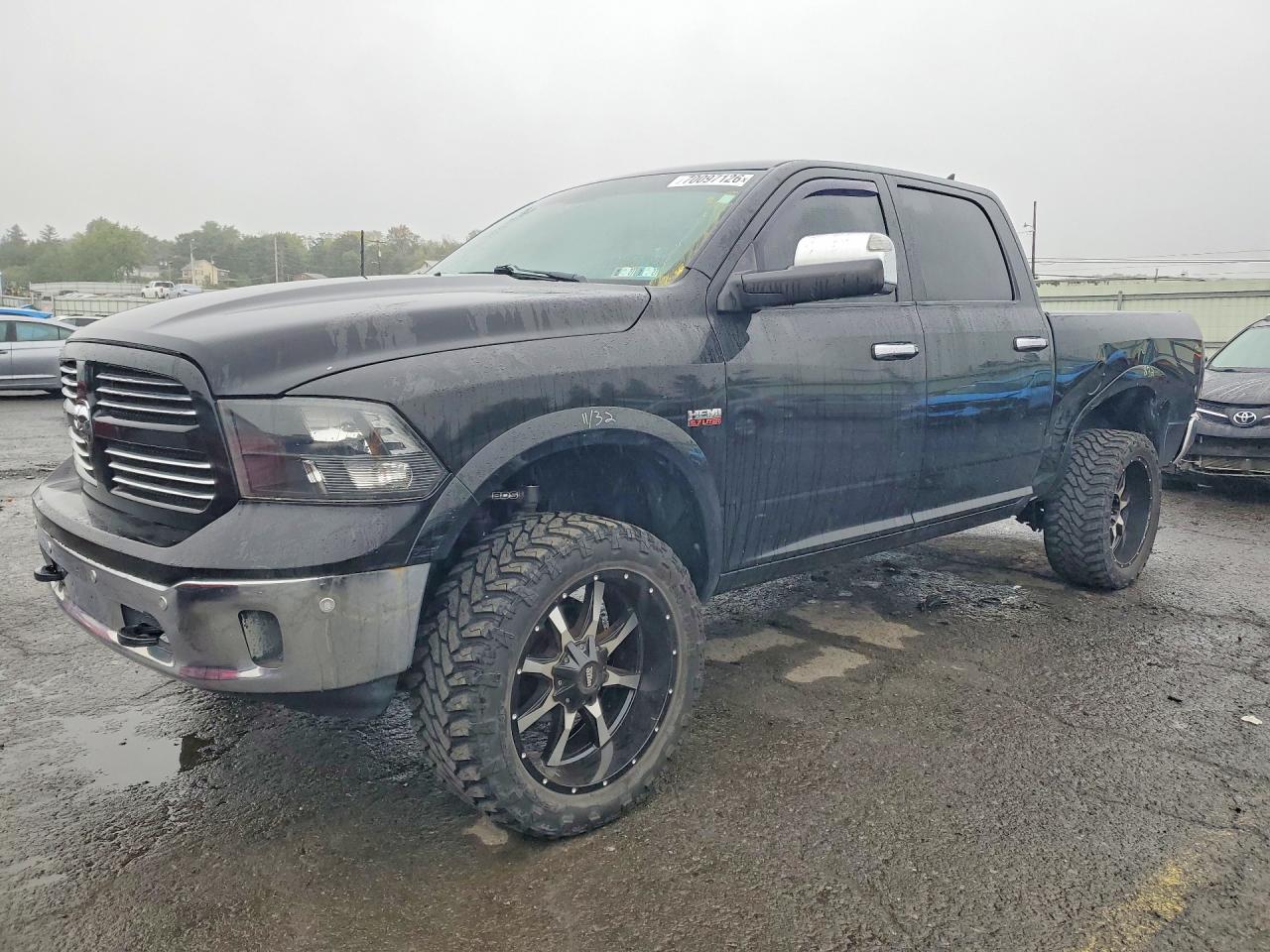 Photo of the 2014 RAM 1500 SLT