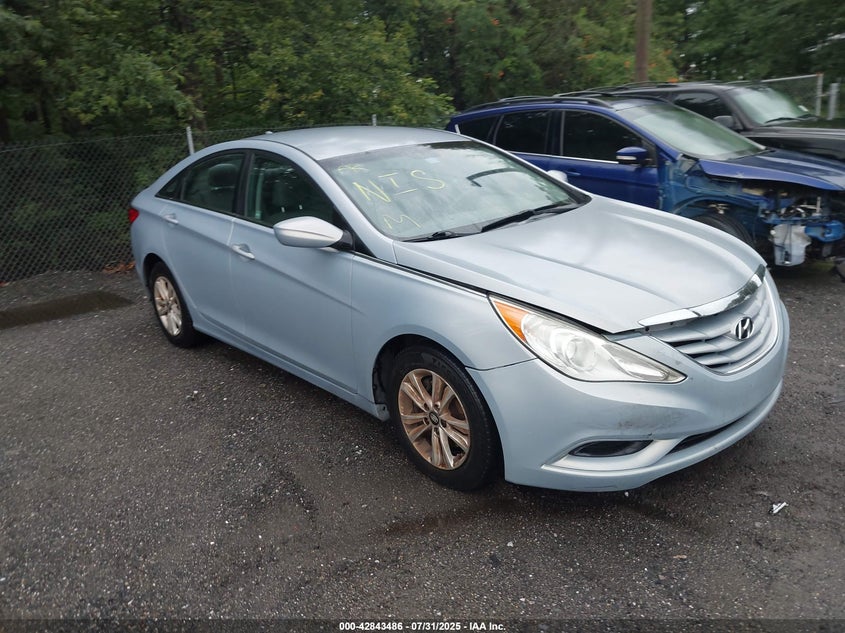 Photo of the 2012 HYUNDAI SONATA GLS