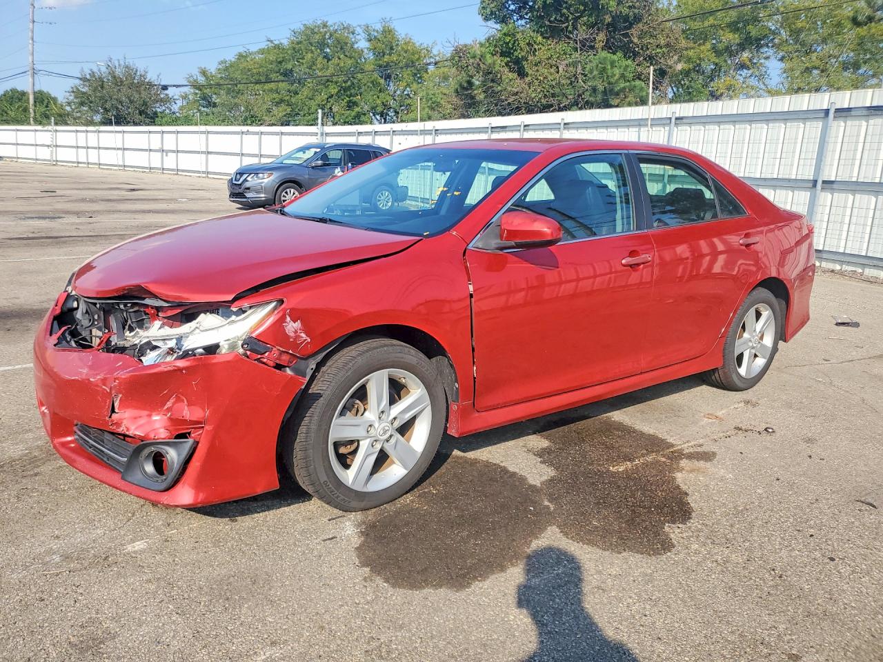 Photo of the 2012 TOYOTA CAMRY SE