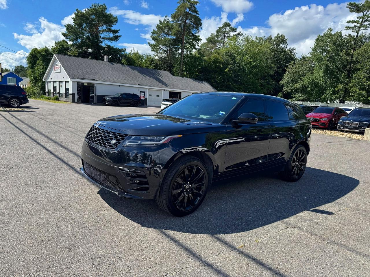 Photo of the 2020 LAND ROVER RANGE ROVER VELAR R-DYNAMIC S