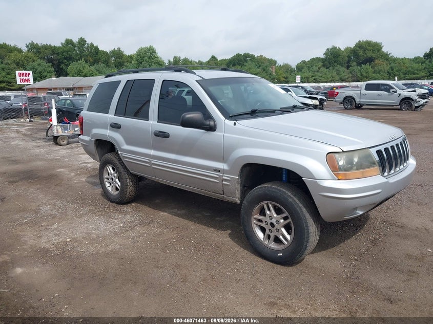 Photo of the 2002 JEEP GRAND CHEROKEE LAREDO