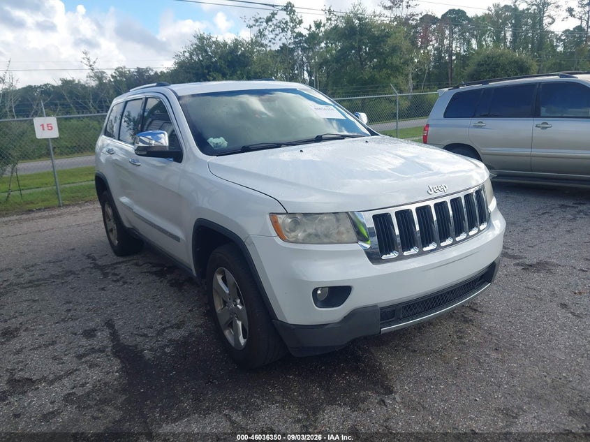Photo of the 2013 JEEP GRAND CHEROKEE LIMITED