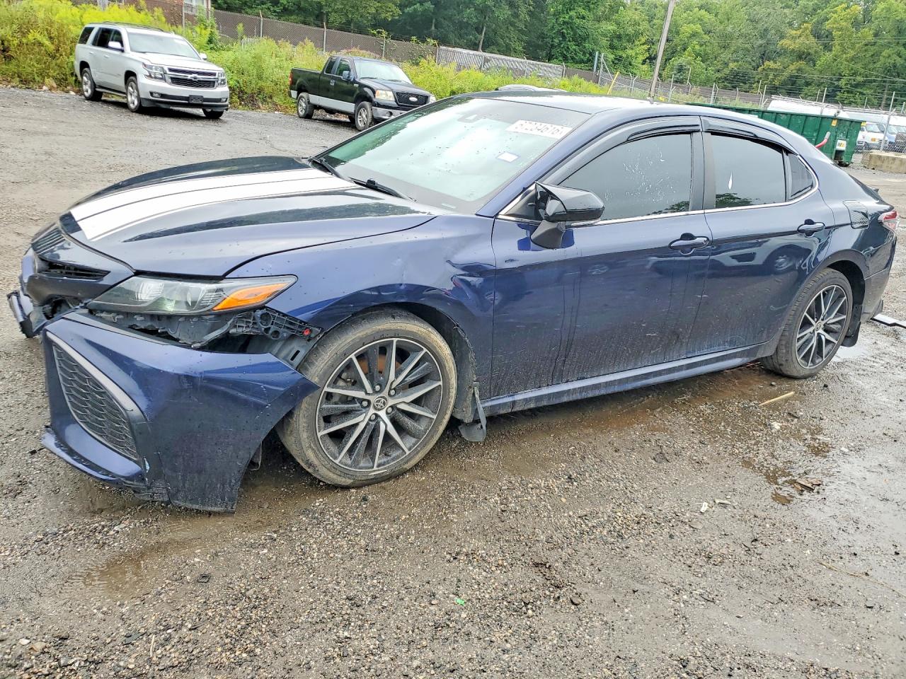 Photo of the 2022 TOYOTA CAMRY SE