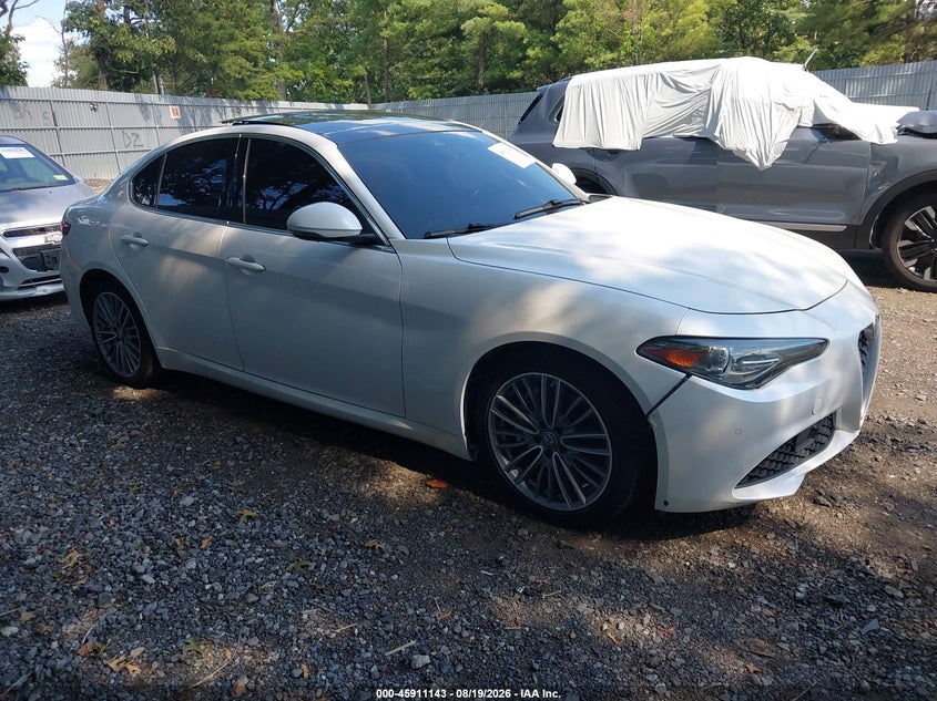 Photo of the 2018 ALFA ROMEO GIULIA TI LUSSO AWD