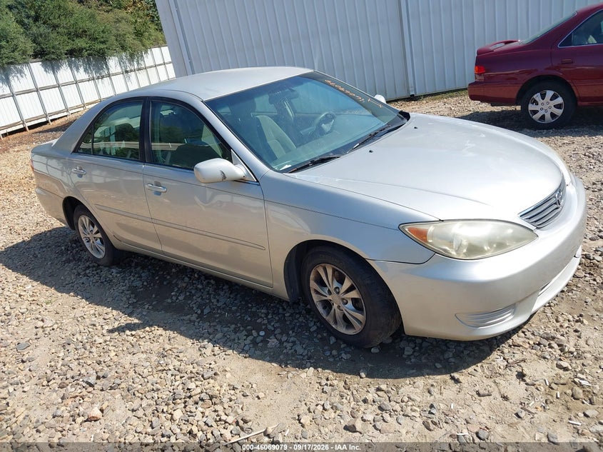 Photo of the 2005 TOYOTA CAMRY LE V6