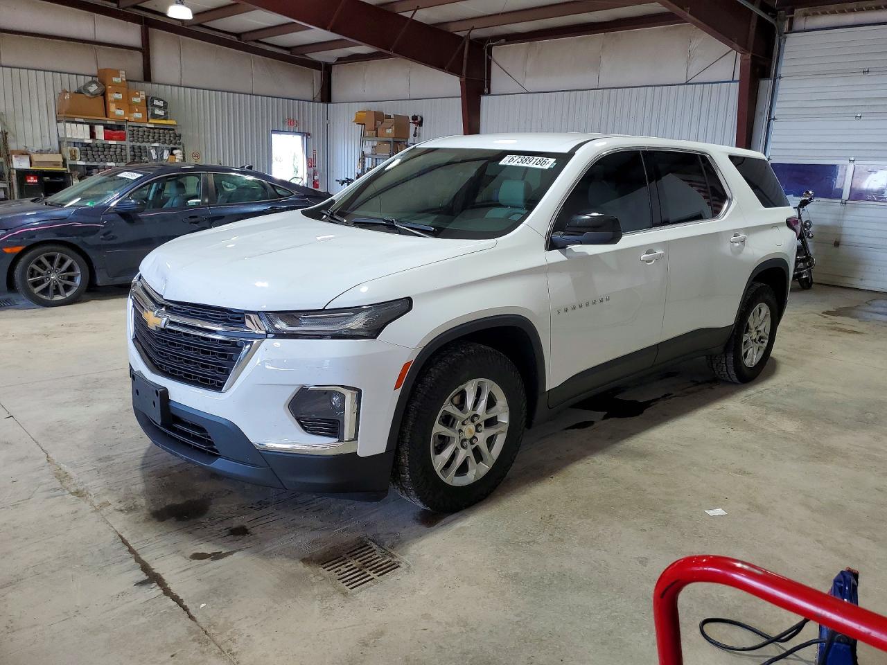 Photo of the 2022 CHEVROLET TRAVERSE LS