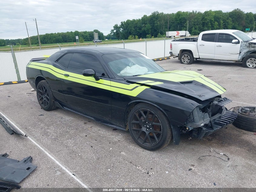 Photo of the 2017 DODGE CHALLENGER SXT