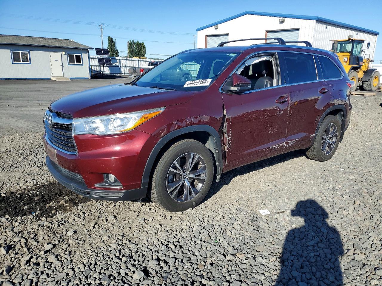 Photo of the 2016 TOYOTA HIGHLANDER XLE