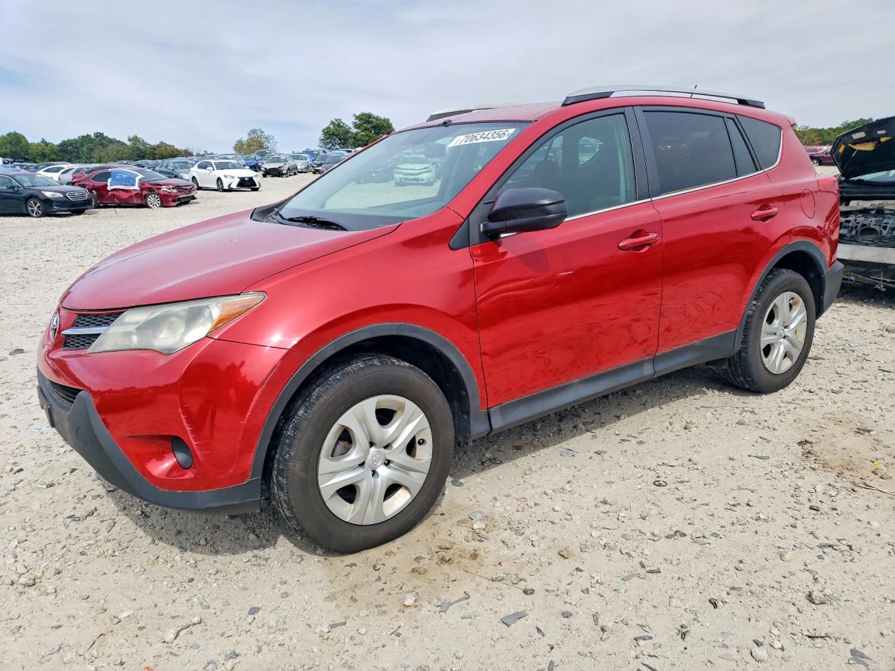 Photo of the 2015 TOYOTA RAV4 LE