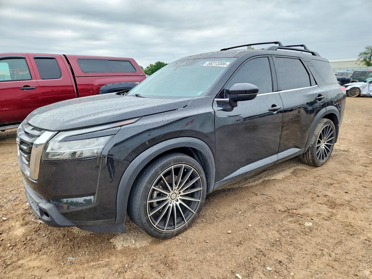 Photo of the 2022 NISSAN PATHFINDER SV