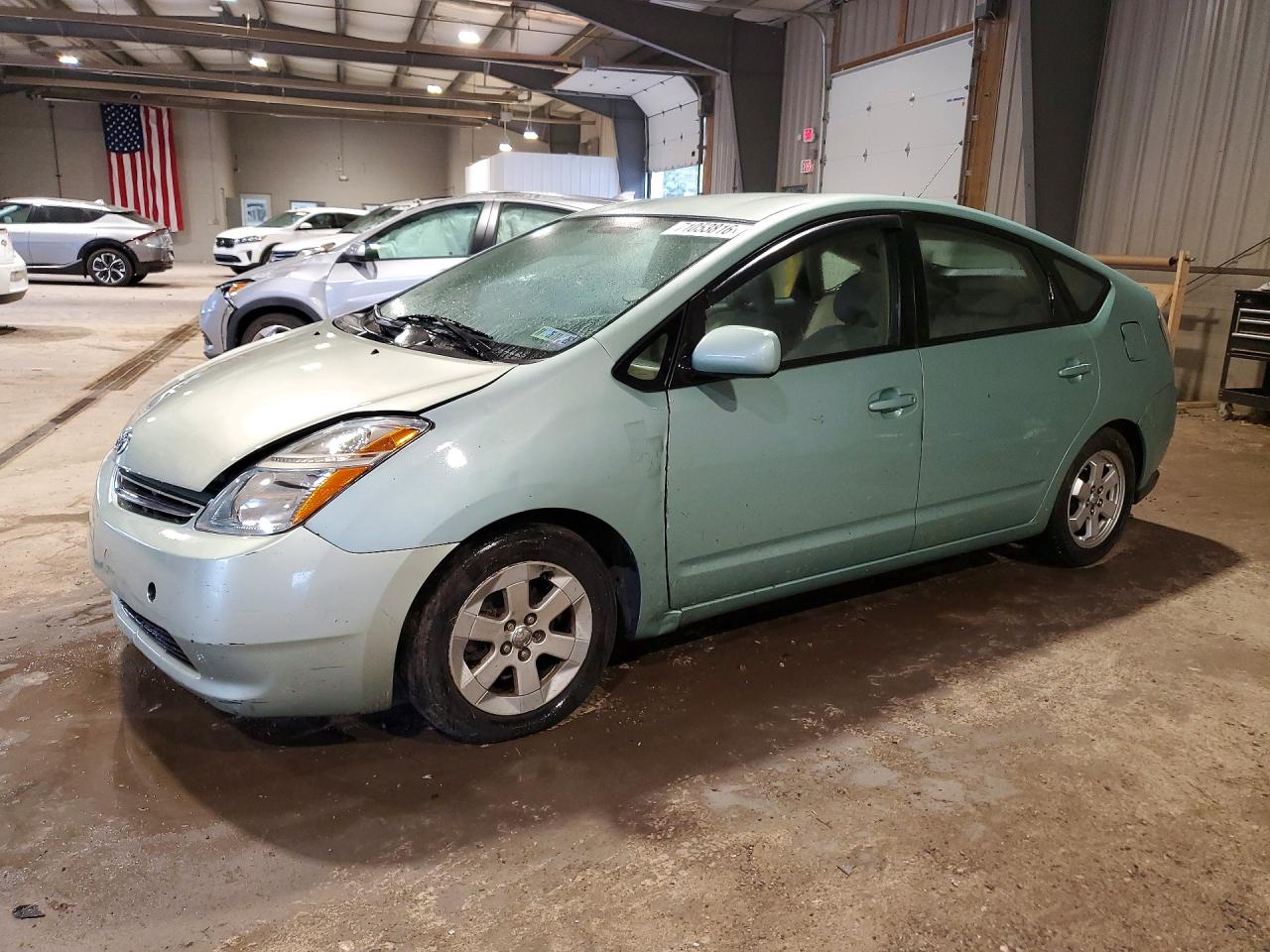 Photo of the 2005 TOYOTA PRIUS BASE