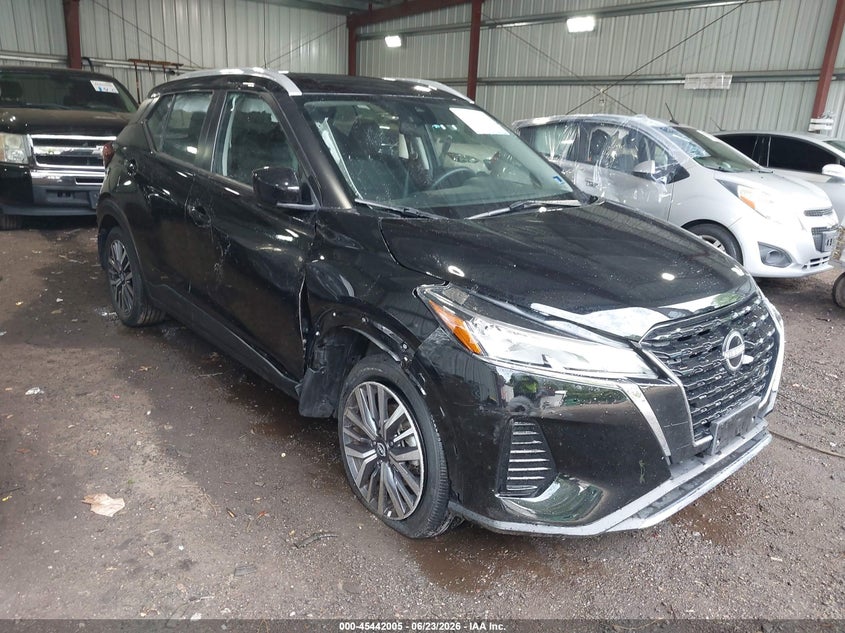 Photo of the 2024 NISSAN KICKS SV XTRONIC CVT