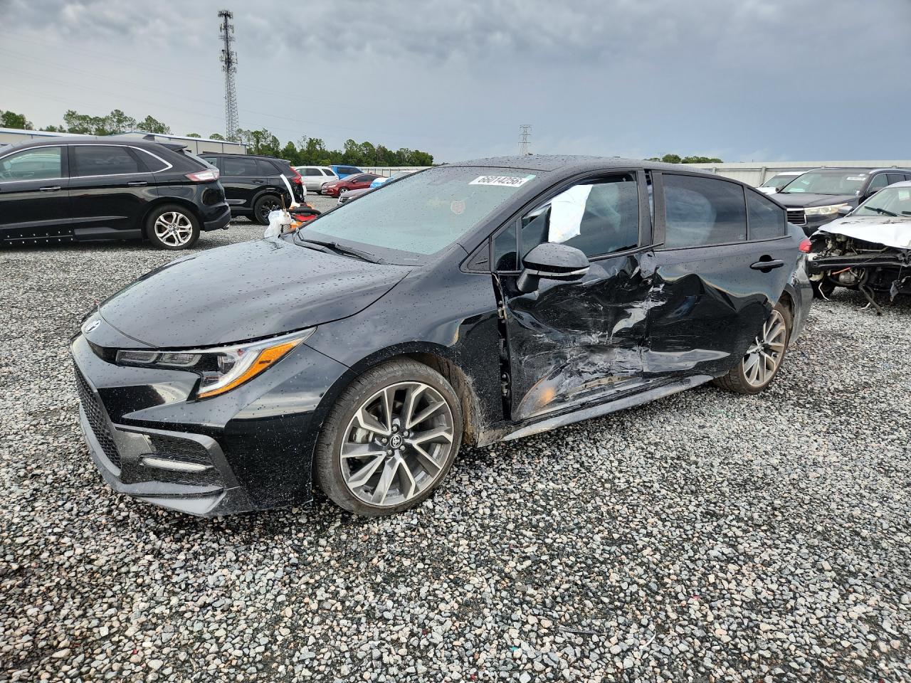 Photo of the 2020 TOYOTA COROLLA SE
