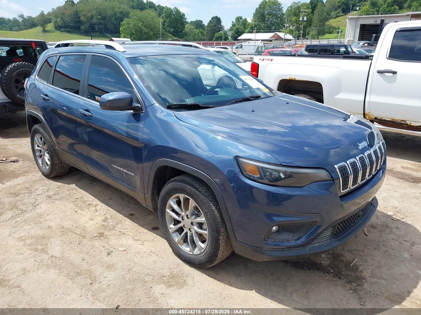 Photo of the 2021 JEEP CHEROKEE LATITUDE LUX 4X4