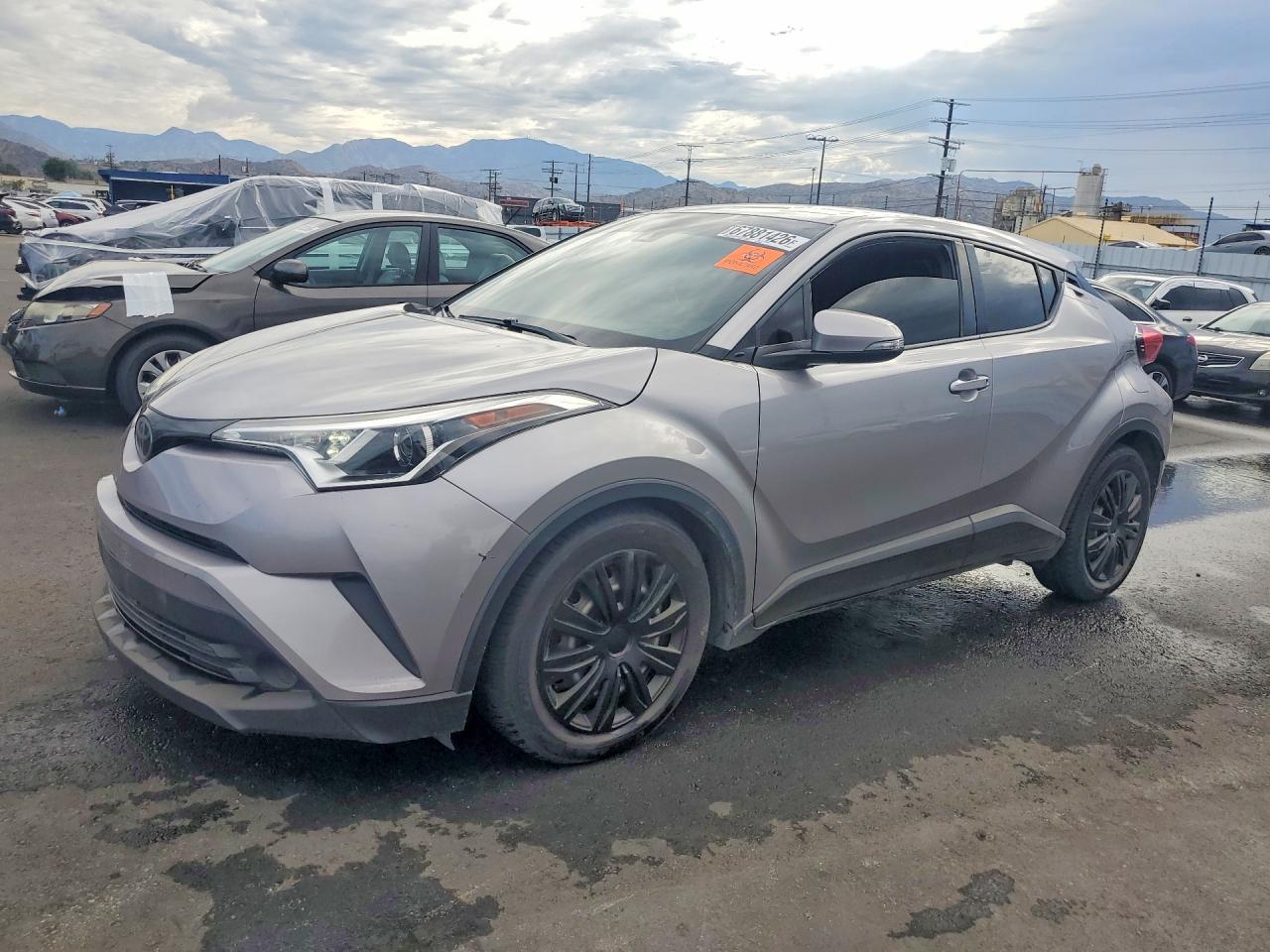 Photo of the 2019 TOYOTA C-HR LE