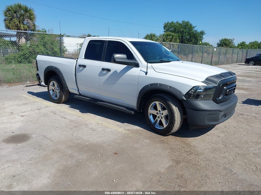 Photo of the 2014 RAM 1500 SLT