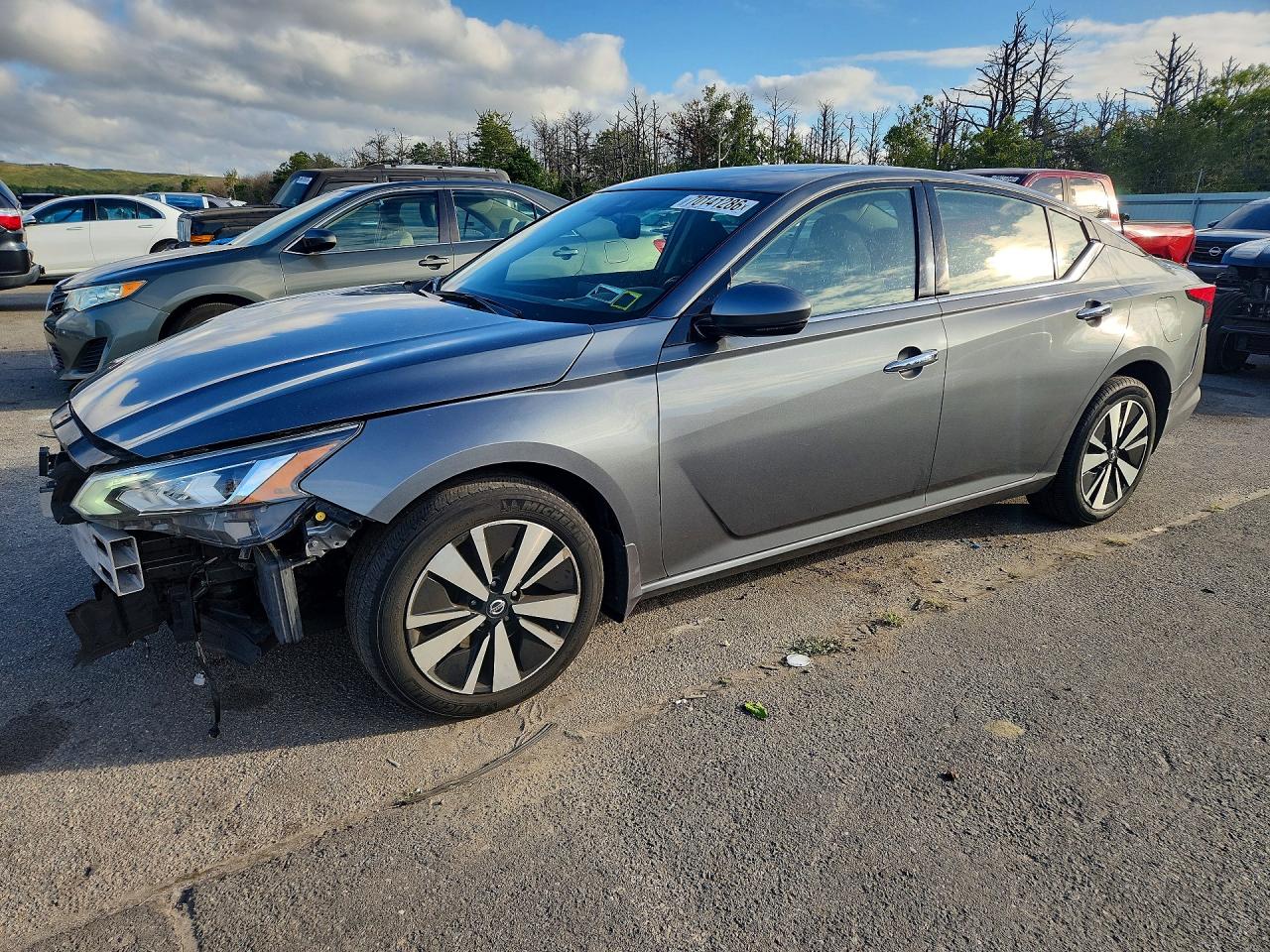 Photo of the 2019 NISSAN ALTIMA SV