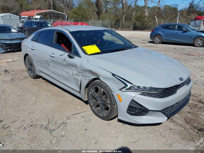 Photo of the 2021 KIA K5 GT-LINE