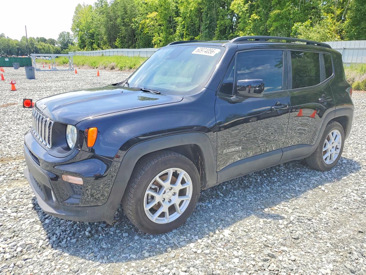 Photo of the 2021 JEEP RENEGADE LATITUDE