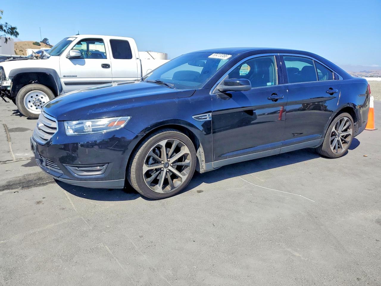 Photo of the 2016 FORD TAURUS SEL