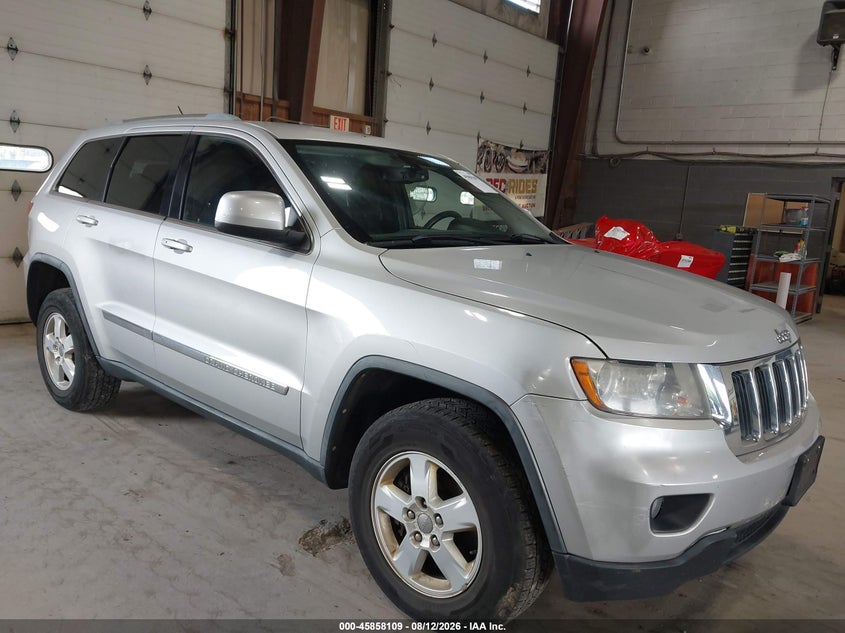 Photo of the 2012 JEEP GRAND CHEROKEE LAREDO