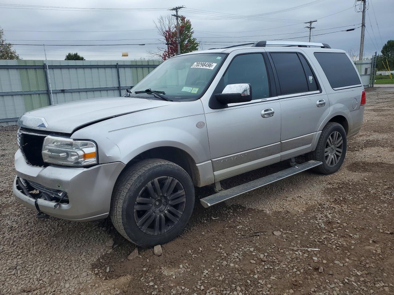 Photo of the 2012 LINCOLN NAVIGATOR