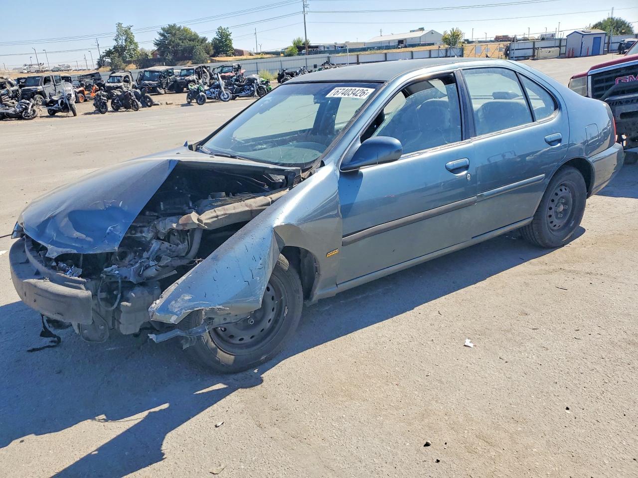 Photo of the 2001 NISSAN ALTIMA XE