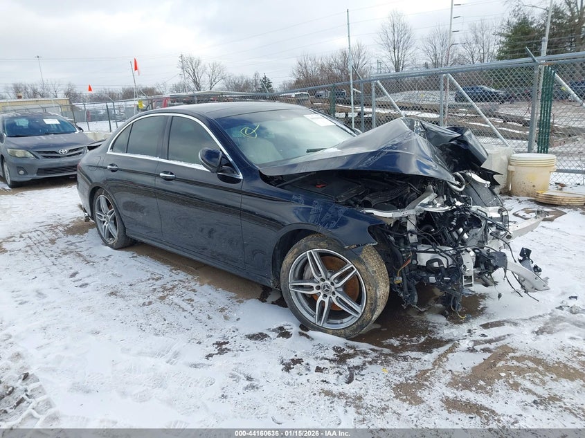 Photo of the 2018 MERCEDES-BENZ E 300