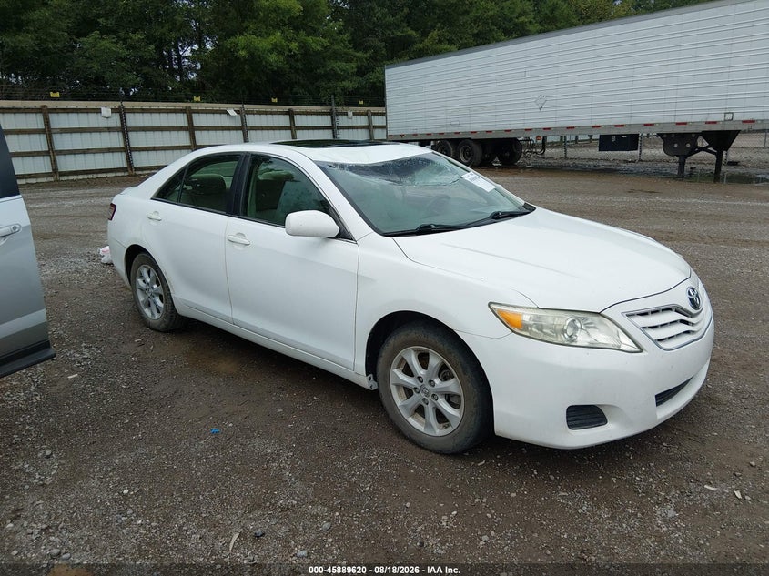 Photo of the 2010 TOYOTA CAMRY LE