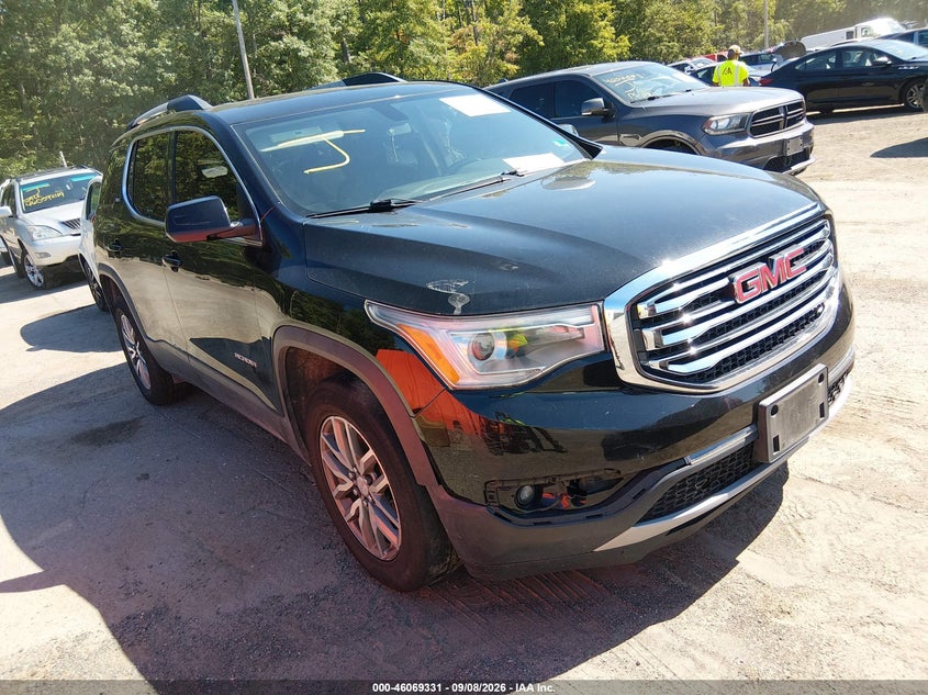 Photo of the 2017 GMC ACADIA SLE-2