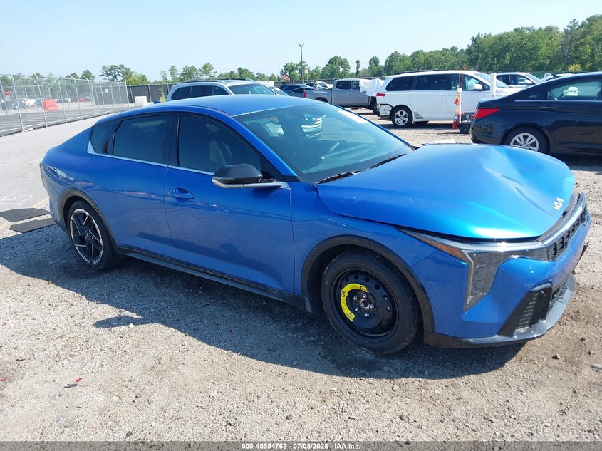 Photo of the 2025 KIA K4 GT-LINE